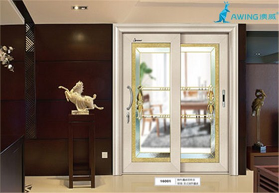 廚房衛(wèi)生間裝什么門好呢？是木門還是鋁合金門，有哪些優(yōu)缺點(diǎn)