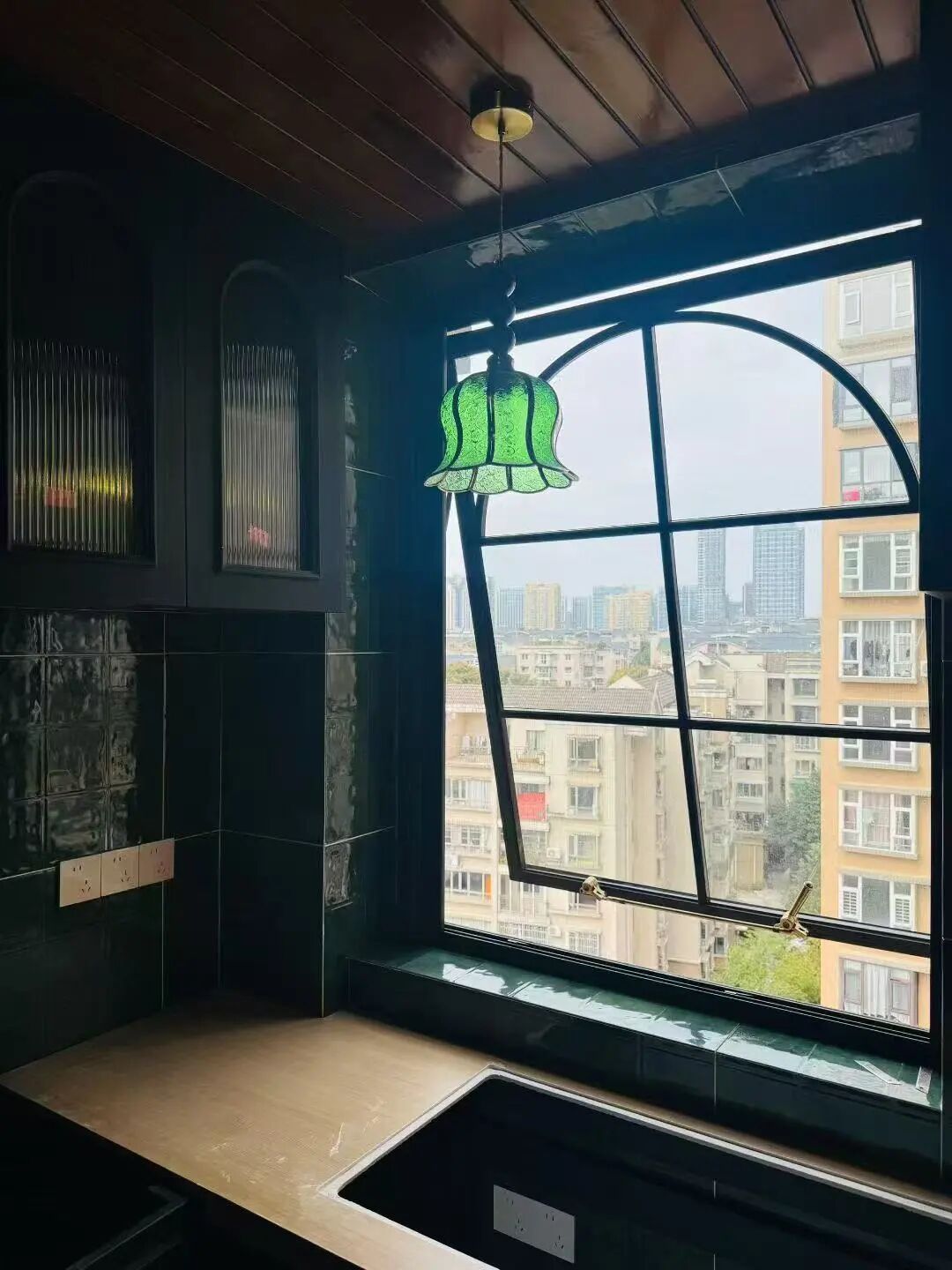 審美不妥協(xié)？這扇法式復(fù)古窗，正是你的答案。